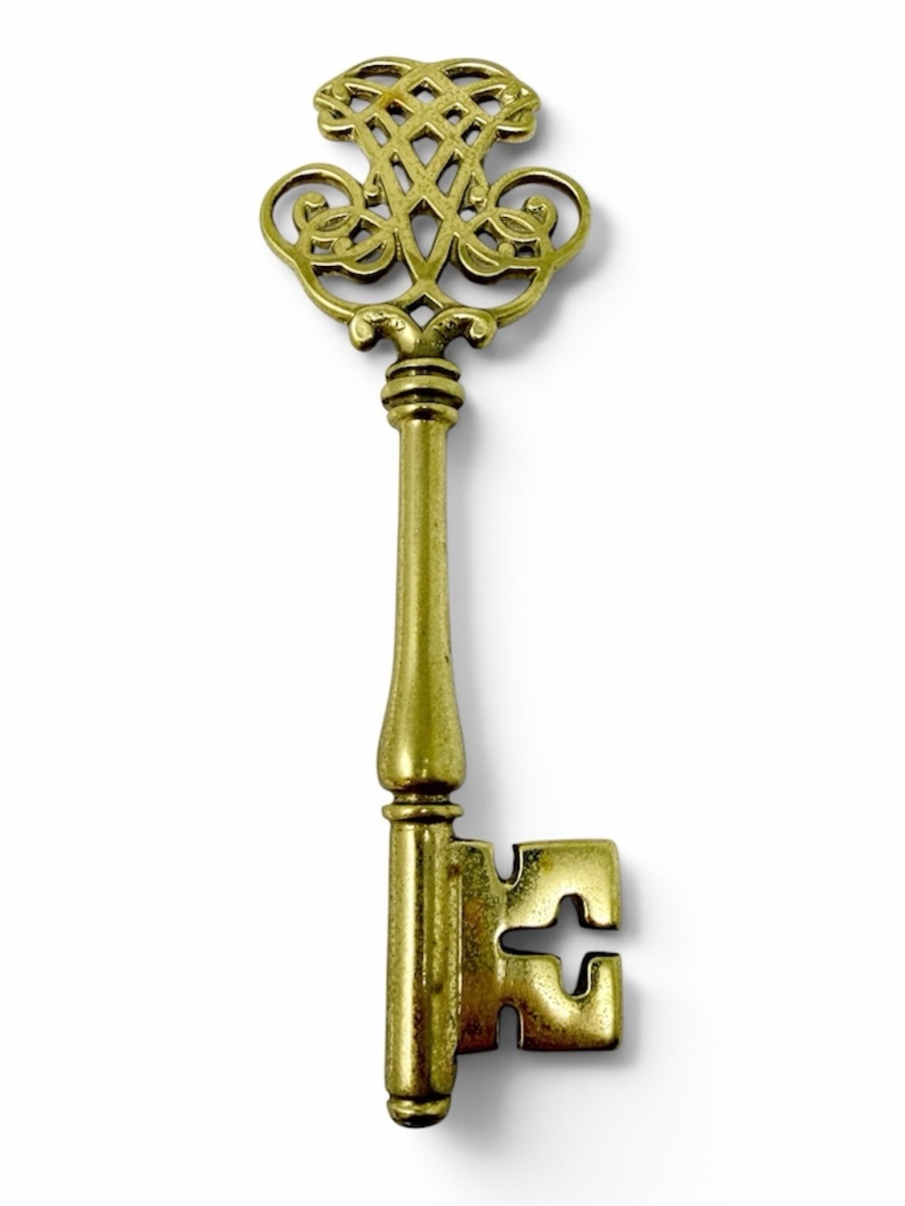 Vintage Virginia Metalcrafters Brass Skeleton Key Paperweight